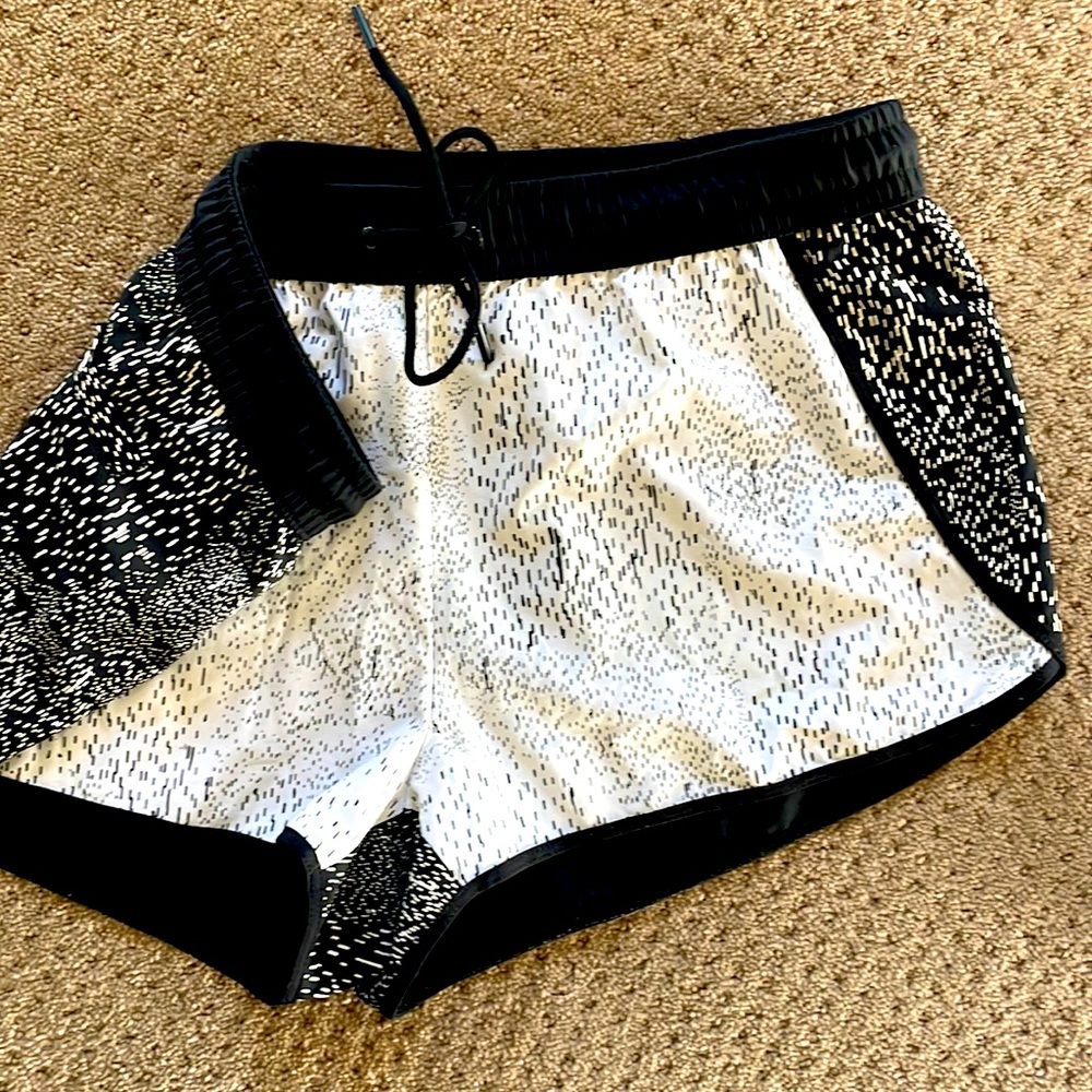 Fabletics shorts